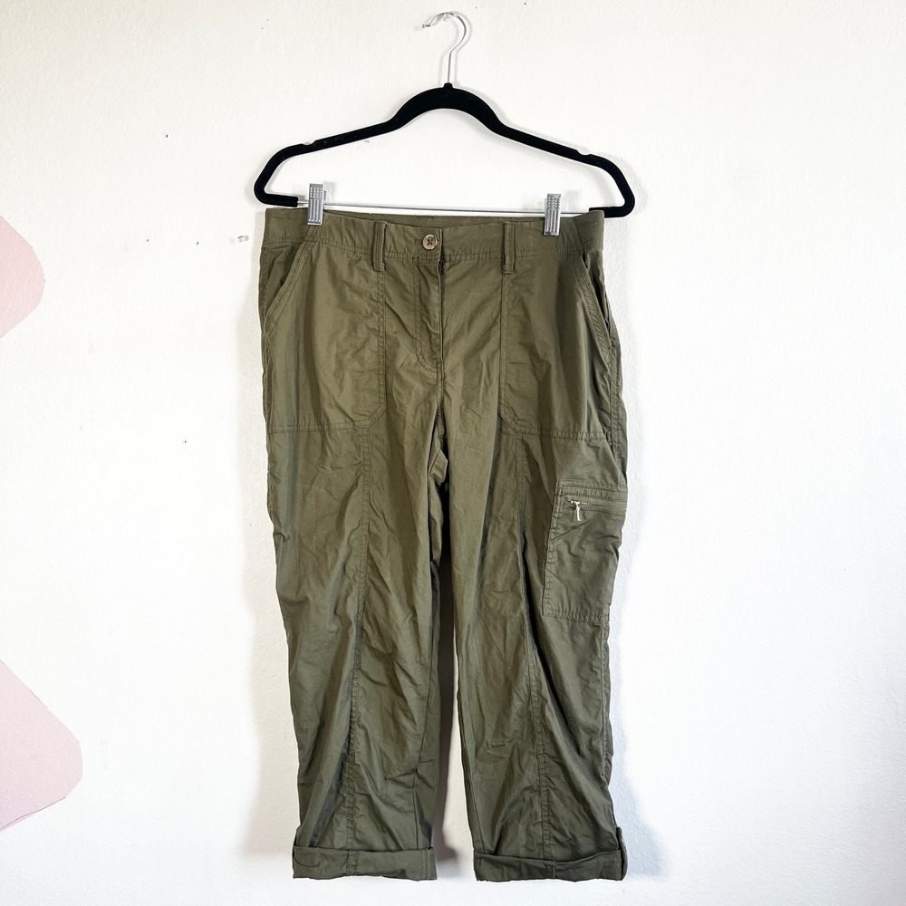 Chicos Cargo Pants Womens Size 0.5 (6) Green Pockets Roll Tab Utility Hiking